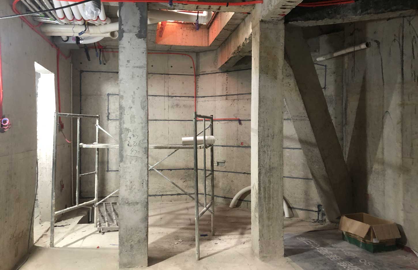 福州名城港湾别墅防水防潮电渗透施工中